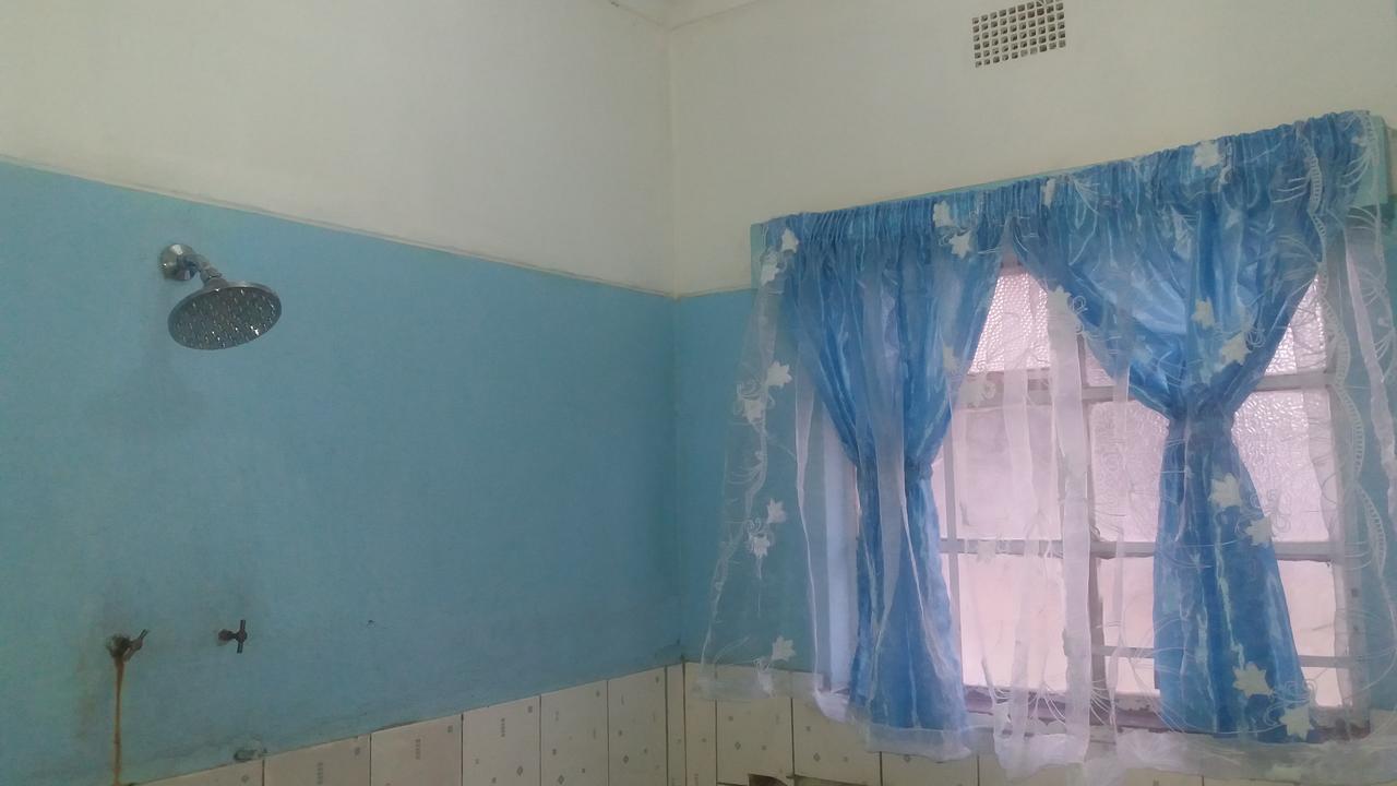 Kumunzi Backpackers Lusaka Exterior foto